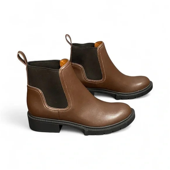 NWT Coach Lenora Leather Ankle Bootie - Picture 1 of 6